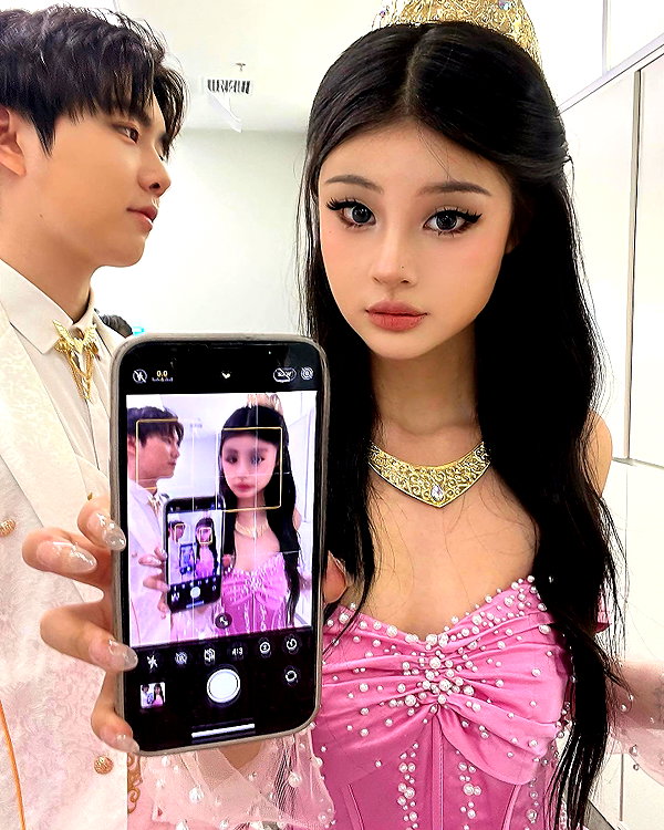 ll.lu1s instagram image archive image