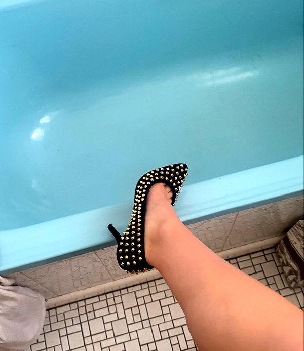 ellachristo instagram image archive image