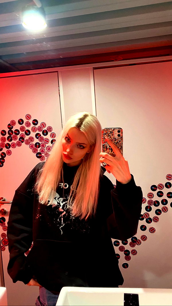 alien.hanna instagram image archive image