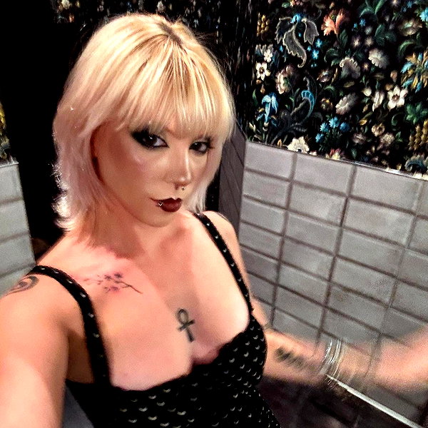 haileylayfield instagram image archive image
