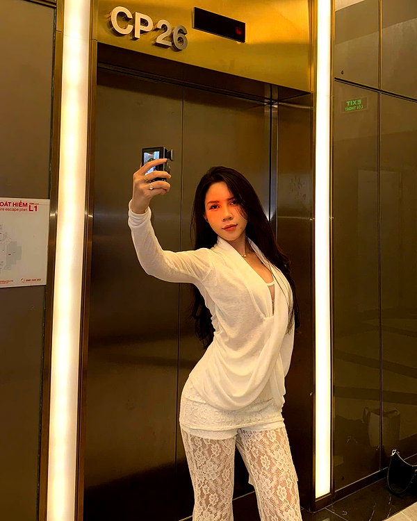lyhythuedoxinh instagram image archive image