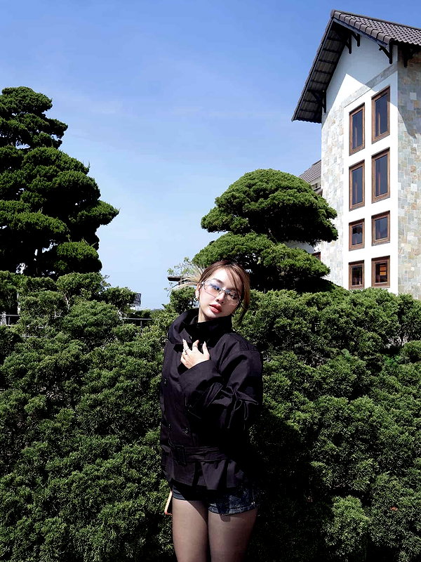 lyhythuedoxinh instagram image archive image