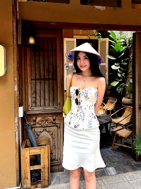 lyhythuedoxinh instagram image archive image