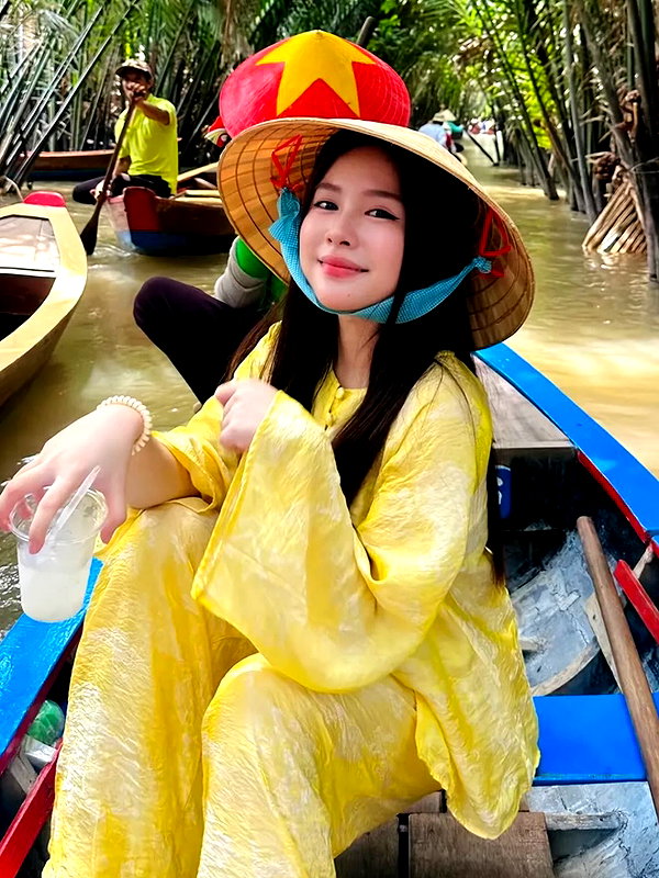 lyhythuedoxinh instagram image archive image