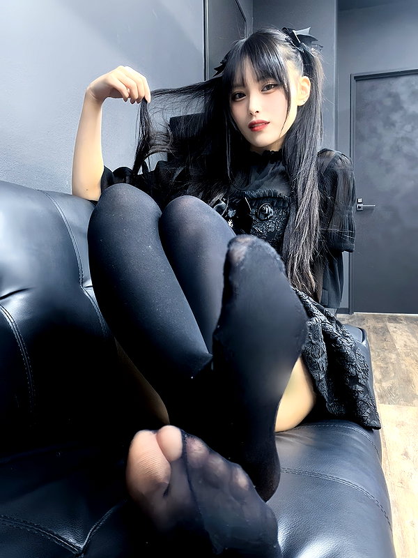 yamikumo_leisa instagram image archive image