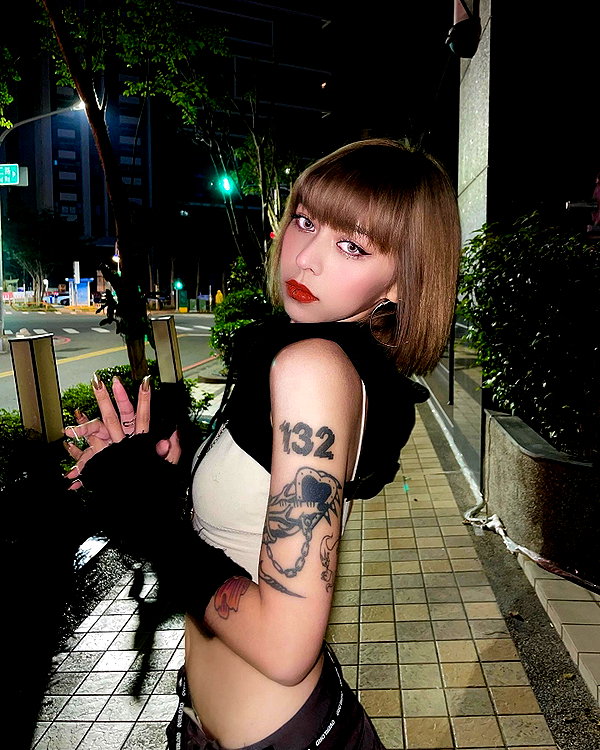 badthingalwaysg instagram image archive image