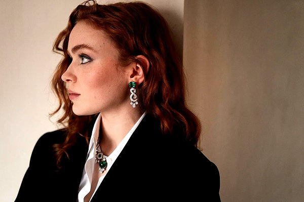 sadiesink_ instagram image archive image