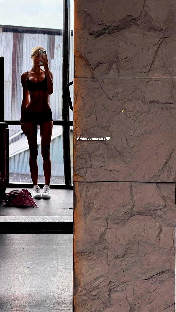 poppyymatildaa archive image