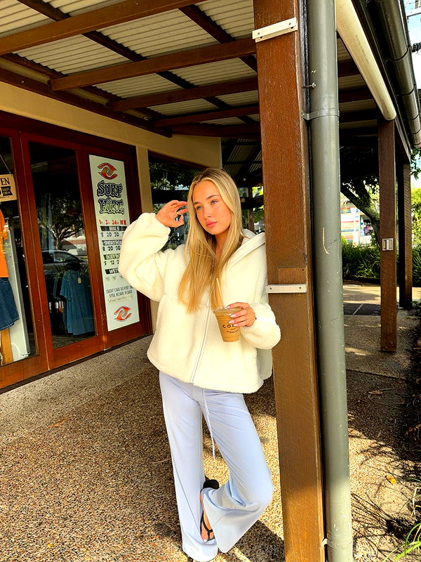 0emmamac instagram image archive image