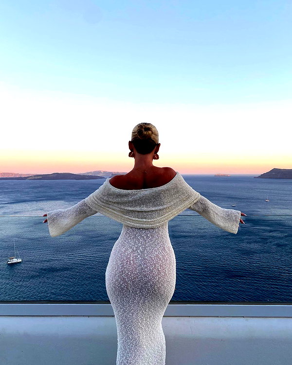 allieauton instagram image archive image