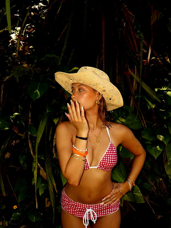isavramirez instagram image archive image