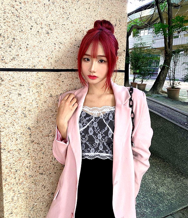 lai_931201 instagram image archive image