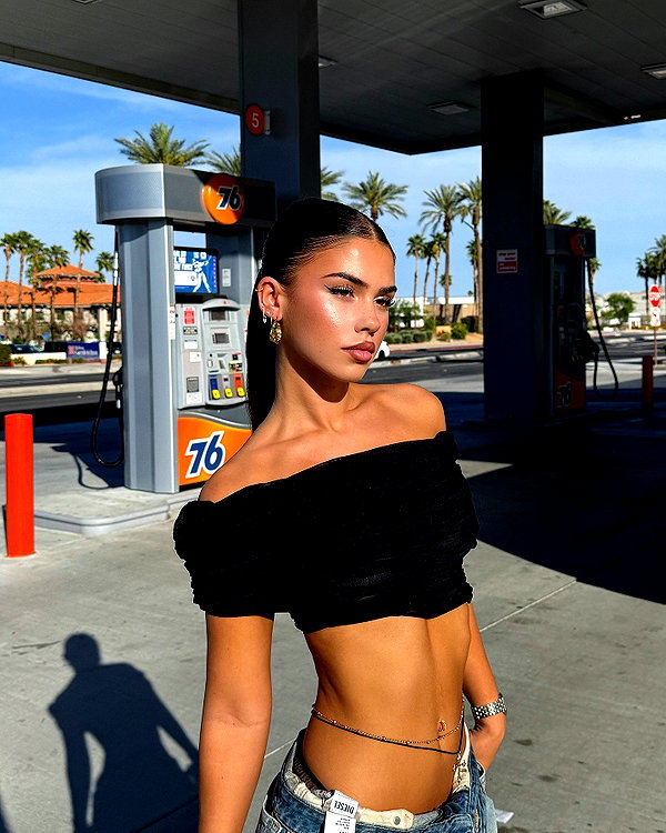 leahhalton instagram image archive image