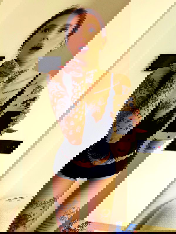 meleeva meleeva archive image