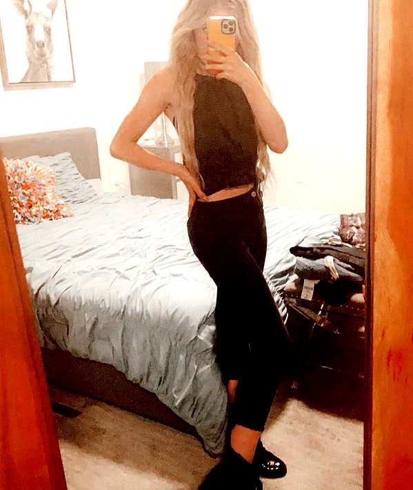 ellianawalmsley instagram image archive image