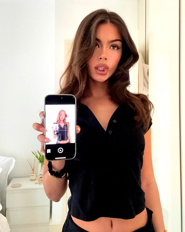 oliviaphillipps instagram image archive image