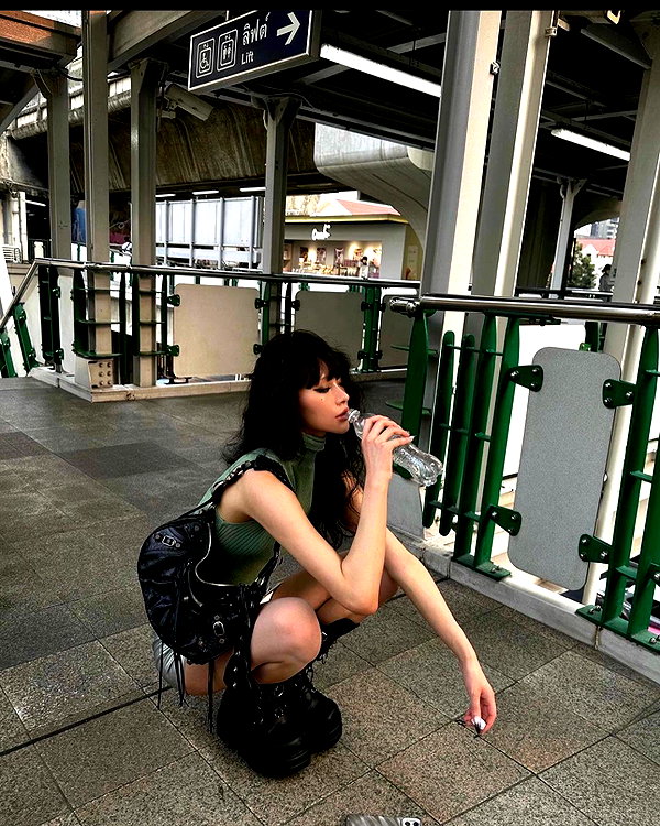 fair_mua instagram image archive image