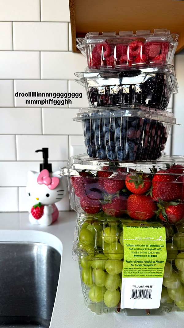 mennyaah instagram image archive image