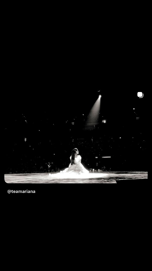 arianagrande instagram image archive image