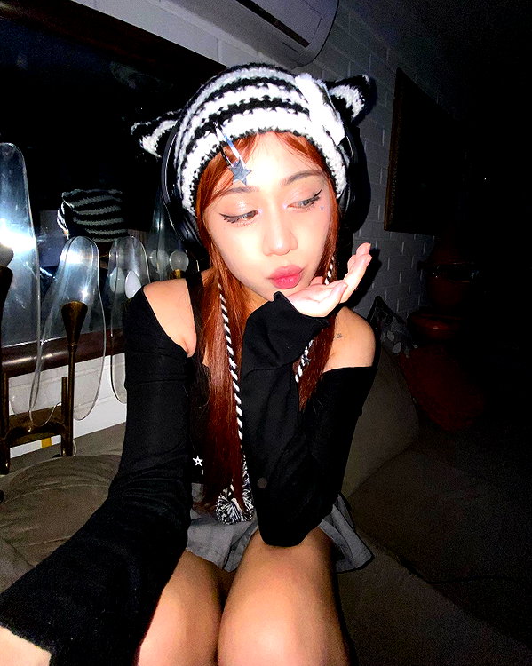 is2tian instagram image archive image