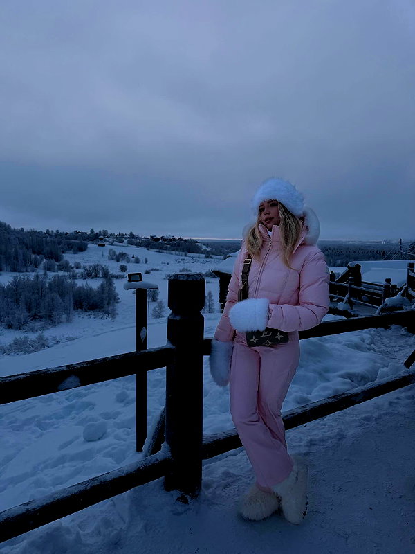 esmireal instagram image archive image