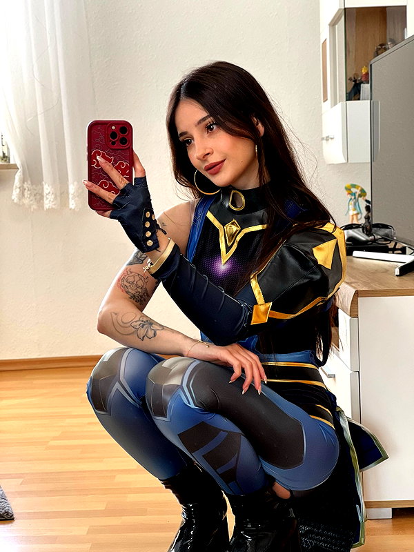 cata.leyah instagram image archive image