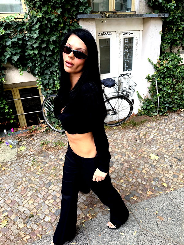karolinaawasik instagram image archive image