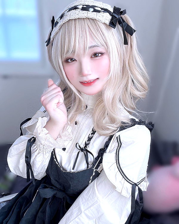 purinn_cos instagram image archive image
