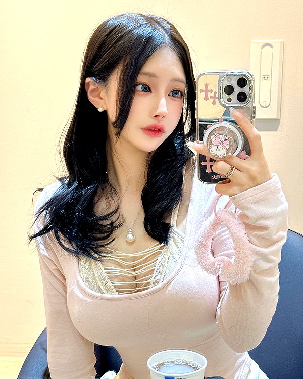 erokochiba instagram image archive image