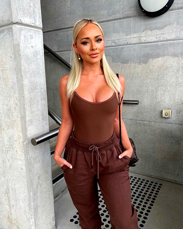 allieauton instagram image archive image