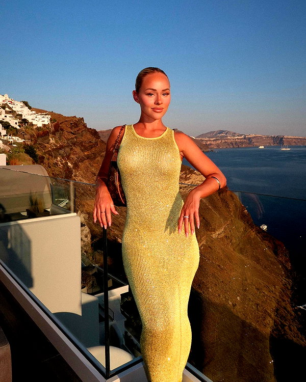 allieauton instagram image archive image