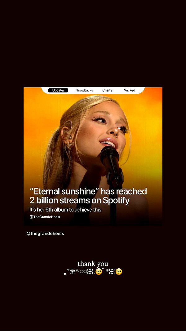 arianagrande instagram image archive image