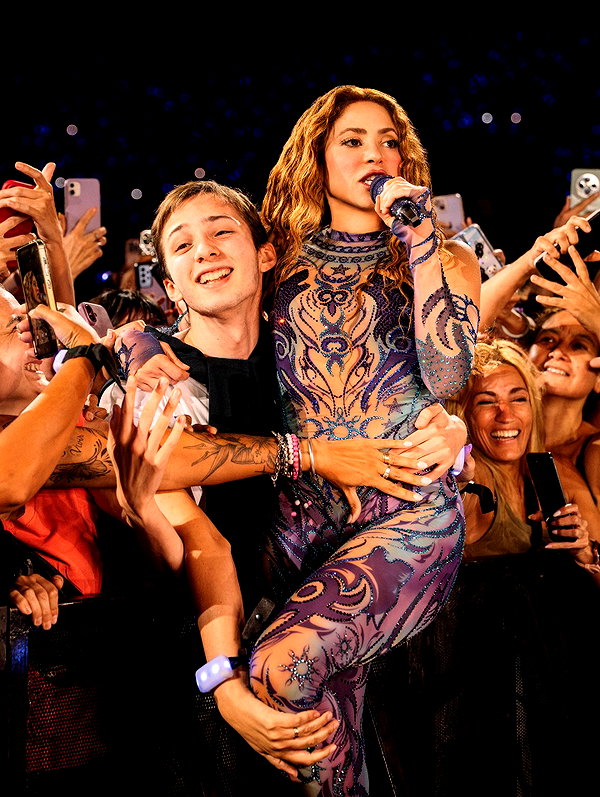shakira instagram image archive image