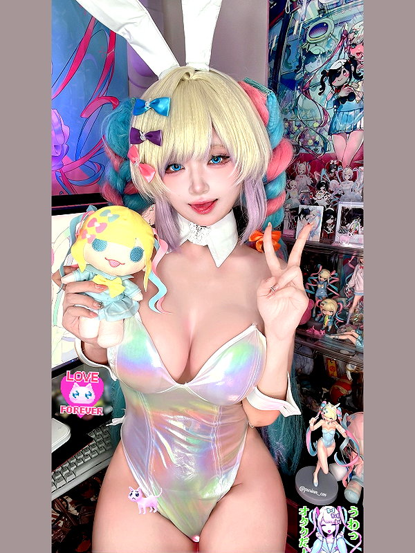 purinn_cos instagram image archive image