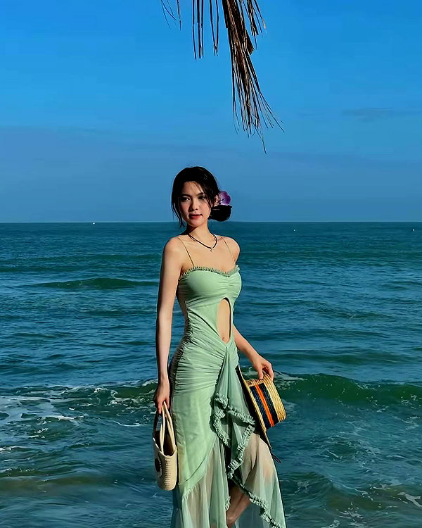 lyhythuedoxinh instagram image archive image