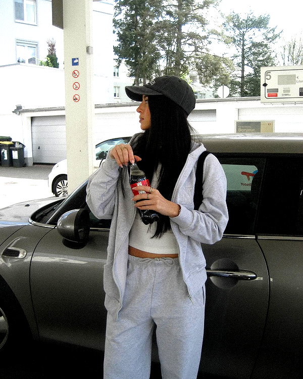 zoeliss instagram image archive image