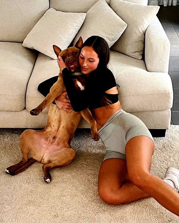 olivia.mathers instagram image archive image