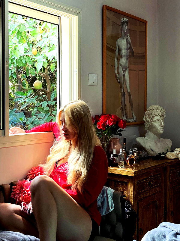 zoebaroniunreich instagram image archive image
