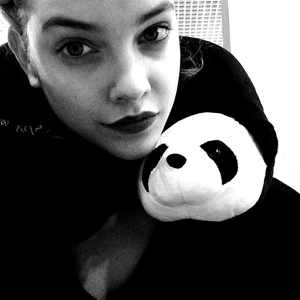 realbarbarapalvin instagram image archive image