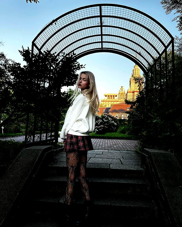 ariseviss instagram image archive image