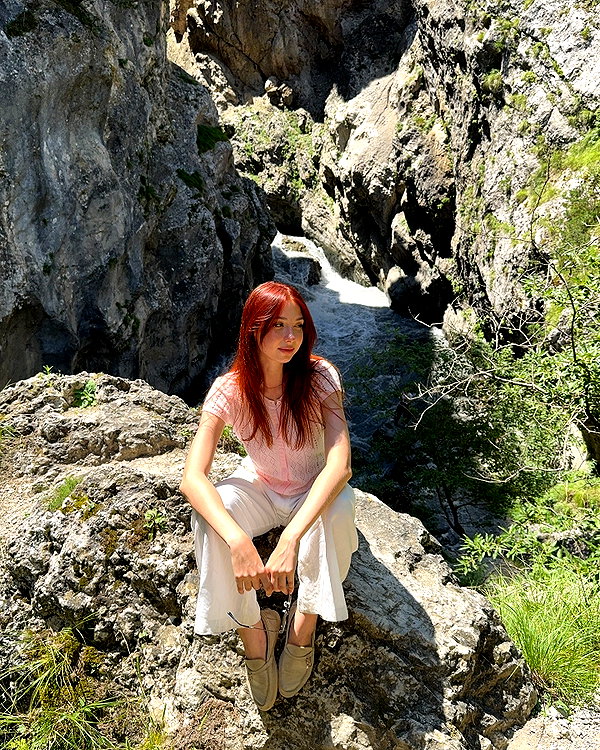 liiin.sun instagram image archive image