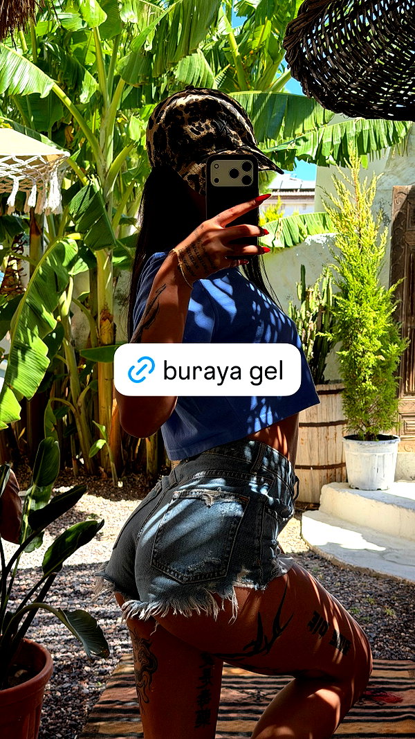 g_lucyyy_ instagram image archive image