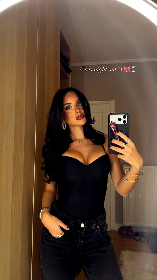 zoeliss instagram image archive image