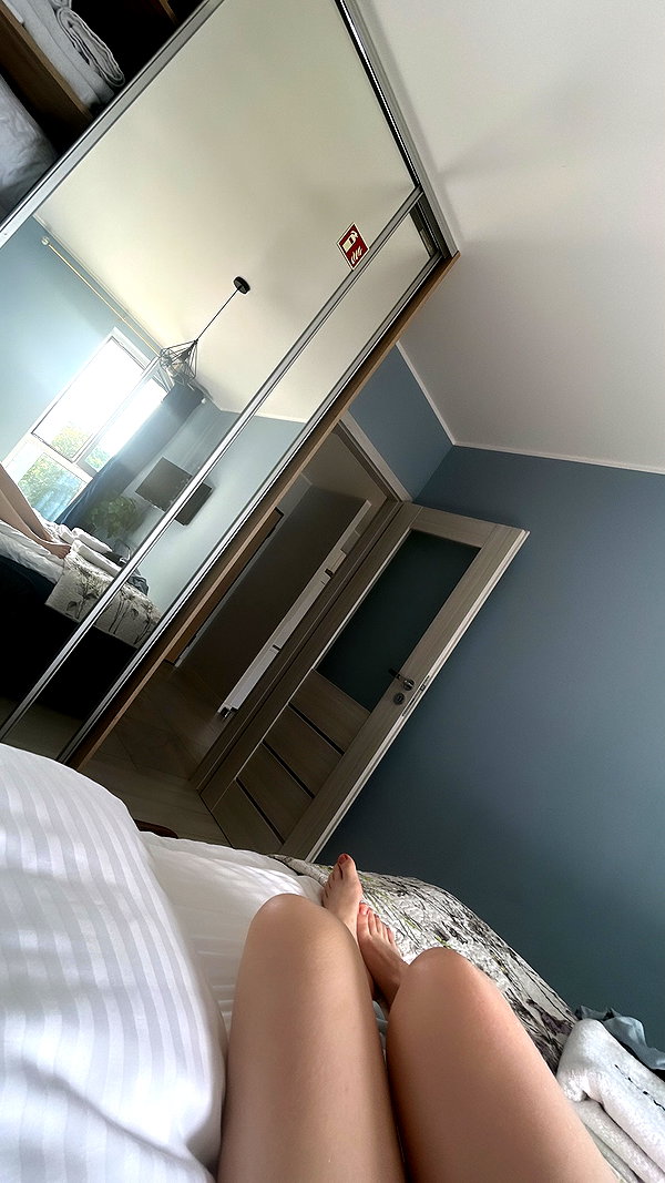 ellerumii instagram image archive image