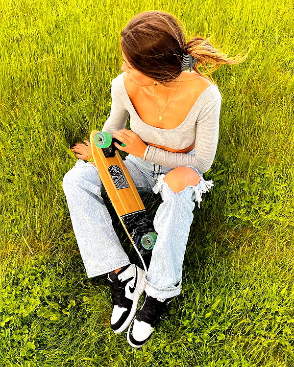 sadieemckennaa instagram image archive image