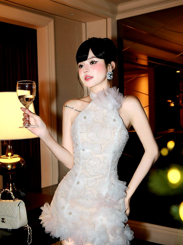 lyhythuedoxinh instagram image archive image