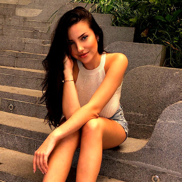 nikoleta.milenova instagram image archive image