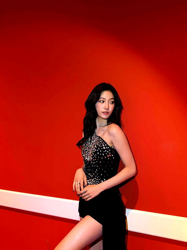 zuhazana instagram image archive image