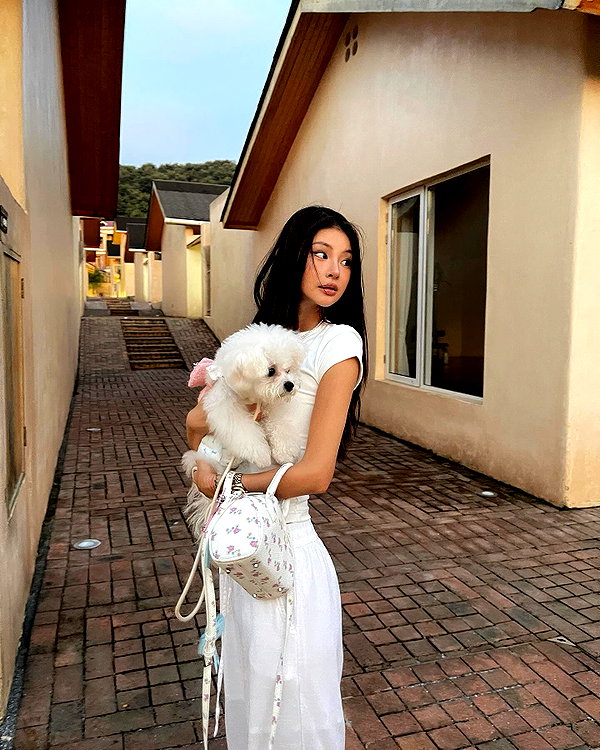 ll.lu1s instagram image archive image