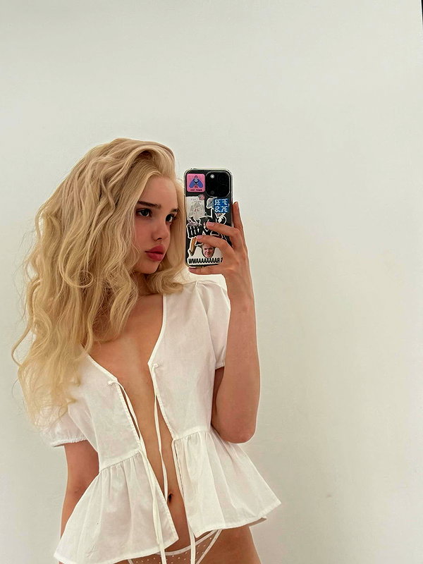 aly.revolver instagram image archive image